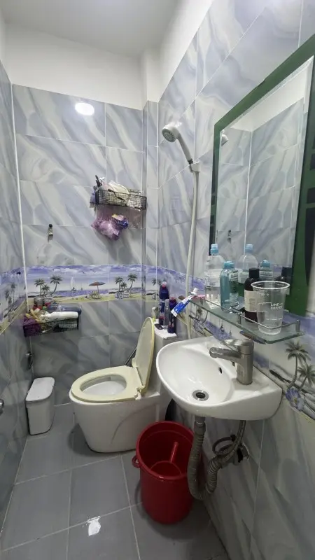 Cần Share 1 Pn Trong Nhà Nguyên Căn - Thủ Đức - Đối Diện Đh Luật