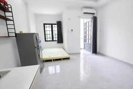 Phòng Trọ Thạch Lam, Tân Phú, Có Máy Lạnh, Ban Công, Cửa Sổ, Full Nội Thất, Ngay Mặt Tiền Thạch Lam