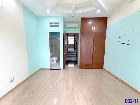 Căn Trọ Ban Công - Có Máy Lạnh Sẵn Ngay Emart Phan Huy Ích