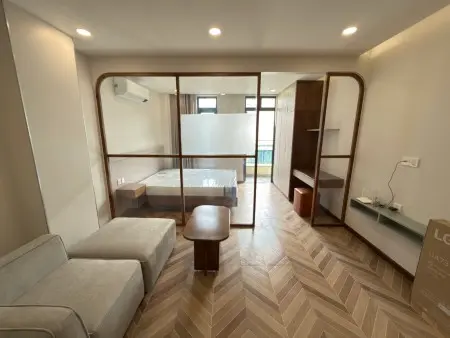 Cho Thuê Căn Hộ 1 Phòng Ngủ Ban Công Siêu Thoáng Mát Tại Nguyễn Cửu Vân, Bình Thạnh