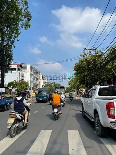 Cho Thuê Nhà Mặt Tiền Đường Đặng Thùy Trâm, Đường Rộng 30M, Tiện Kd