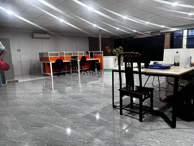 Cho Thuê Kho Và Văn Phòng Cực Đẹp 400M2, Đặng Thùy Trâm, Bình Thạnh
