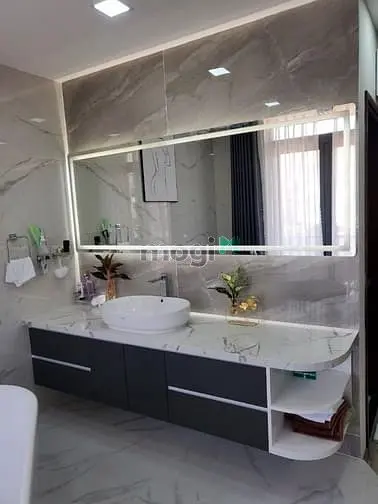 Cho Thuê Biệt Thự Mới Gần Bên Công Viên, Đường Đặng Thùy Trâm