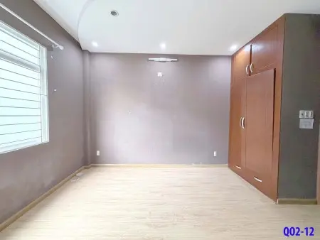 Có Cửa Sổ, Có Máy Lạnh Ngay Emart Phan Huy Ích