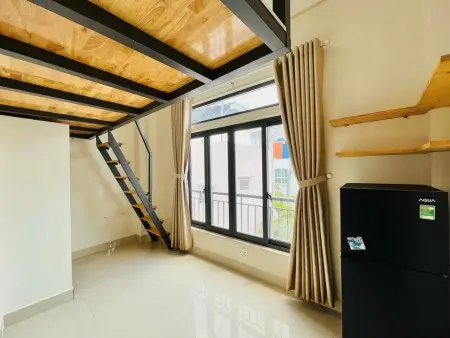 Phòng Gác Lửng Mới Có Thang Máy 4' Đi Đh Văn Hiến