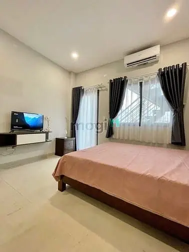 1Pn Trung Tâm Bình Thạnh, Ngã Tư Hàng Xanh