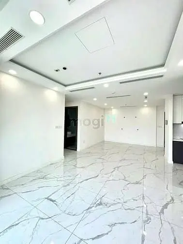 Bán Nhanh Ch Sunshine Sky City,Q7-Dt:131M2-4Pn 3Wc-Giá:2Tỷ1-Shr