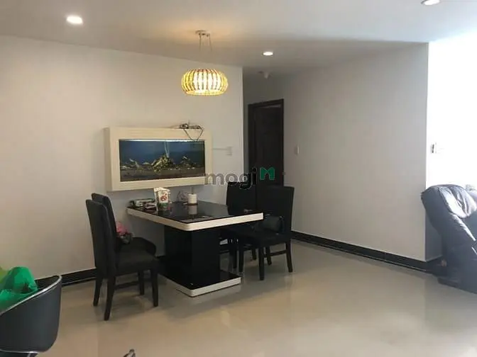 Bán Căn Hộ Sky Garden Phú Mỹ Hưng, 74M2, 2Pn-2Wc, Giá 2 Tỷ 570