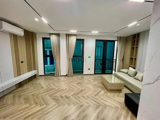 Giảm Sâu Nhà Văn Cao, Ba Đình 30M, 5 Tầng, 1 Nhà Ra Phố, Nhỉnh 6Ty.