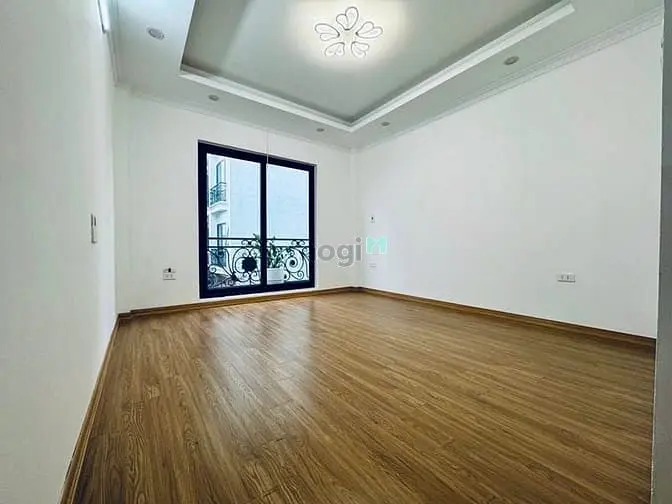 Bán Nhà Trung Tâm Thạch Bàn, Long Biên 30M2 X5 Tầng Xây Mới Nhỉnh 6