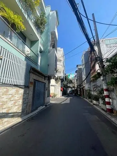 Nhà Đẹp - Ngô Bệ - Đối Diện Etown Cộng Hòa - Gần Ga T3 - K300