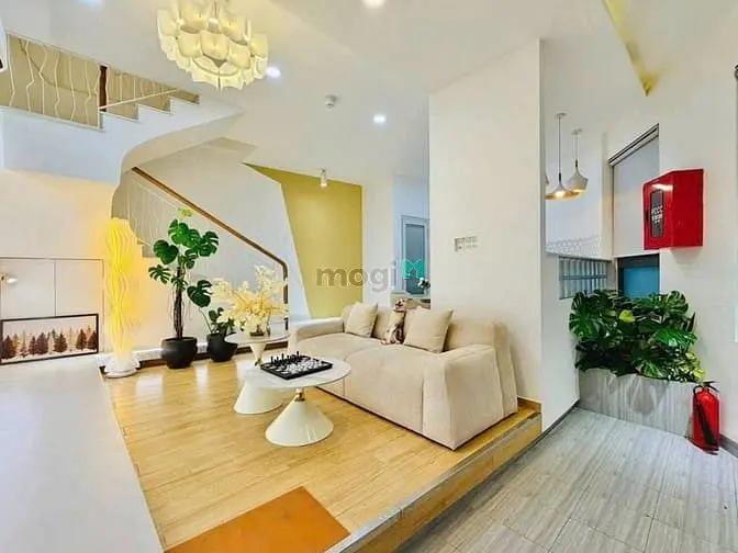 Chỉ 2 Tỷ 530 Còn Tl - Nhà 3 Tầng Ngay Chợ Gò Vấp - Nguyễn Thái Sơn, P.