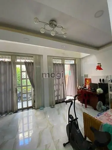 Bán Nhà Hẻm Xe Hơi Ngô Gia Tự 42M2 Đẹp 4Pn 4Wc