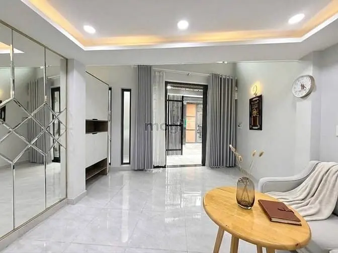 Phú Nhuận _Hẻm Xe Hơi _ Gần 40M2 _5 Tầng _ 3Pn Rộng _ Ngay Khu Phan Xí