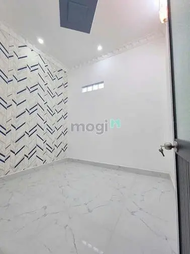 Còn Căn Nhà Đường Hẻm Âu Cơ, Phường 14, Quận 11, Thành Phố Hồ Chí Minh