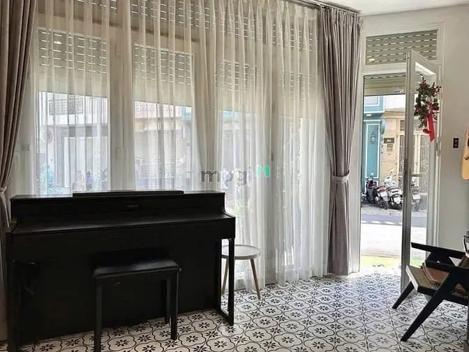 Căn Góc Mặt Tiền Hoa Lan – Phú Nhuận – 61M² (4×16) – 4 Tầng – Hoàn Côn