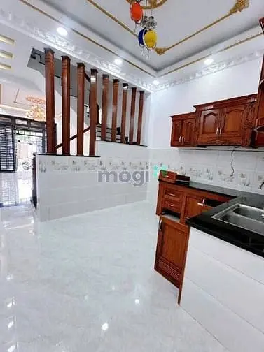 Hxh Cách 1 Căn Ra Mặt Tiền Ngay Phan Văn Trị Giao Phạm Văn Đồng - 2 Tầ