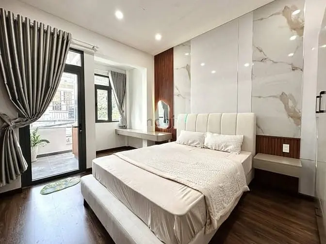 Hẻm Xe Tải Xô Viết Nghệ Tĩnh,Bthạnh-Dt:50M²-4Pn 5Wc-Giá:2,420 Tỷ,Ntcb-