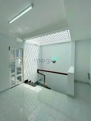 Cần Bán Nhà Đẹp 4,5M X 14,33M, 2Pn, 2Wc, Hẻm 4M, Nguyễn Xí, Chỉ 1,