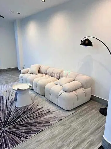 Giá 25Tr - Cho Thuê Nhà Góc 2Mặt Tiền Hẻm 51 Nguyễn Trãi, Q5 - 5Tầng