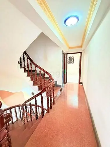 Hxh 8M Xe Hơi Ngủ Nhà Hẻm Lê Văn Sỹ Q3 Hoàn Công 50M2 5 Tầng Shr