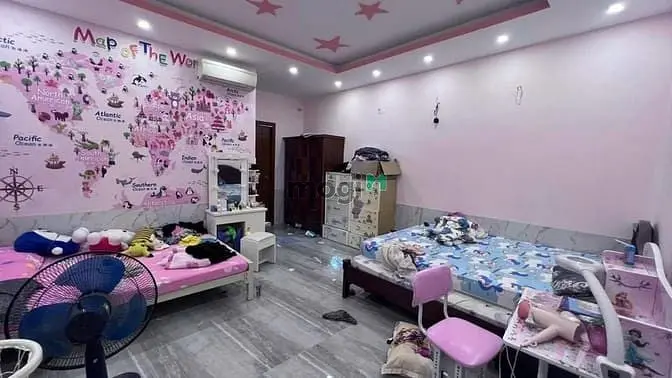 Nhà Tốt : Lãnh Binh Thăng P8 Q11 Giá: 1,460 Tỷ 1T1L Sổ Hồng Riêng