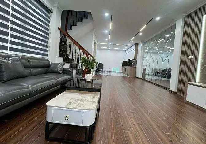 Ngũ Nhạc Hoàng Mai, Nhà Mới Koong 6 Tầng Thang Máy. Ô Tô Vào Nhà