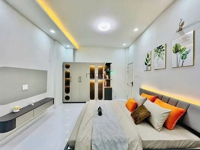 Hoà Hưng Q.10 - Nhà Đẹp 5 Tầng - Sd 60M2 - Cách Mt 2 Căn - Khu Dân Trí