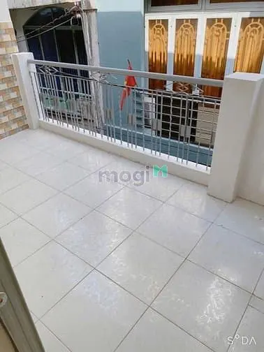 Giảm 600Tr Còn 1 Tỷ 620 Hẻm Xe Hơi Trần Quý Q11 - 3,8 X 10 - 3 Tầng -