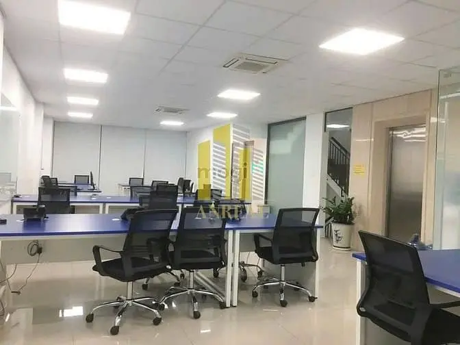 Cho Thuê Tòa Văn Phòng 5 Lầu Giá 160 Triệu - Thang Máy Đường Trần Não