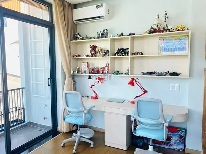 Hàng Hiếm Siêu Phẩm 3 Tầng 45M2 - Lô Góc Hẻm Xe Hơi Giáp Cầu Bông Q.1