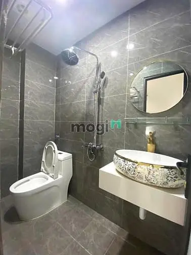 Nhà Hẻm Xe Hơi Lạc Long Quân, Quận 11, Thành Phố Hồ Chí Minh Giá: 2,52