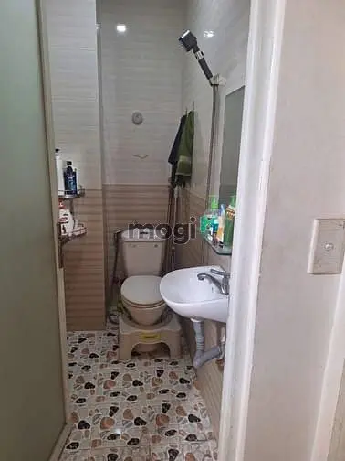 Gần Chợ Rạch Ông, Cầu Chữ Y , Cách Tttm Parc Mall Chỉ 300M.