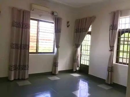 Cho Thuê Phòng Trọ Ban Công Thoáng Mát, Trung Tâm Quận 10