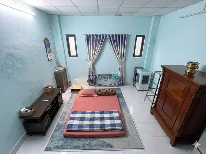 Gấp Bán Nhà Chủ Ngộp Bank Cứng Nhắc Giảm 700Tr 🧨🧨🧨 3 Tầng Đúc- 4,5❌