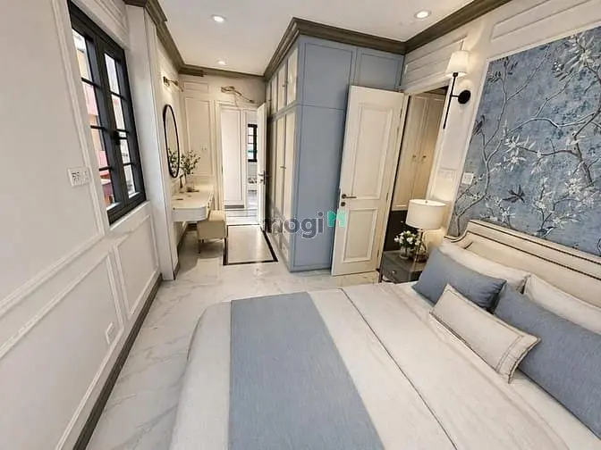 🚨 Giảm Sốc 1.8 Tỷ – Góc 3 Mặt Tiền Hẻm Vip Trần Hưng Đạo Q1 – Ngang H