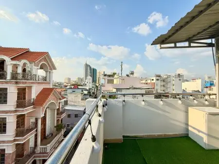 Phòng Trọ Ban Công Rộng – Full Tiện Nghi Ngay Bình Thạnh