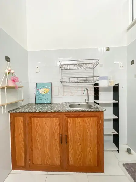 Phòng Gác Cao Gần Iuh, Cv Làng Hoa