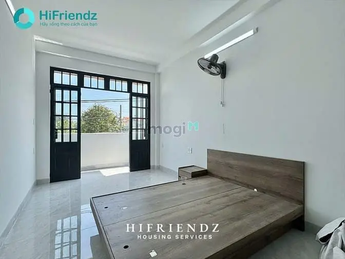 Cho Thuê Phòng Mới 100% Full Nội Thất Ngay Cv Phần Mềm Quang Trung