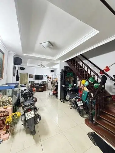 Gần Mặt Tiền Hoàng Văn Thụ – Hẻm Xe Hơi – 78M2 – Nhà Chính Chủ Lâu Năm