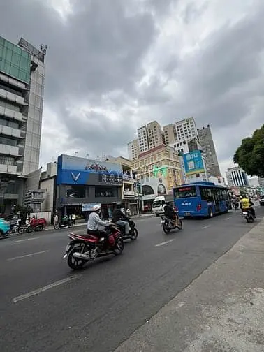 Siêu Phẩm Sân Bay - Vip Phú Nhuận - 270M2 - 1 Bước Ra Công Viên Hvt