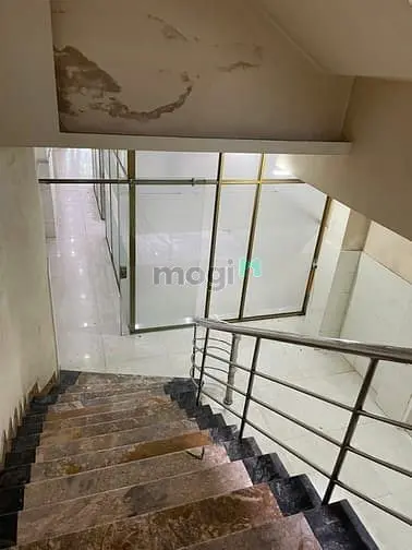 Cho Thuê Nhà 359 Nguyễn Trãi, Quận 1 - Hơn 600M2, Trệt 4Lầu, Giá 93Tr