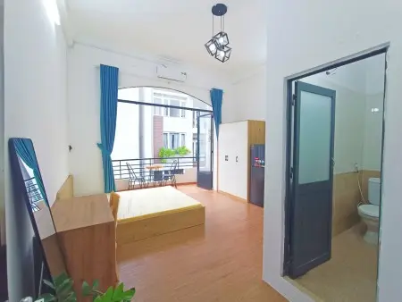 Cho Thuê Phòng Ban Công 30M2 Hoàng Dư Khương Quận 10 Kế Bên Đại Học Ngoại Ngữ Tin Học Huflit