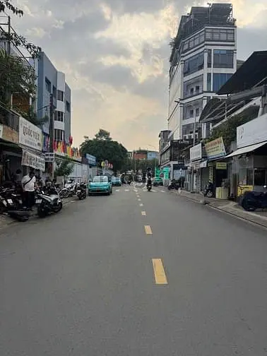 Nhà Mặt Tiền _ Đặng Văn Ngữ - Hoàng Sa - Lê Văn Sỹ - 98M2 - 3 Tầng