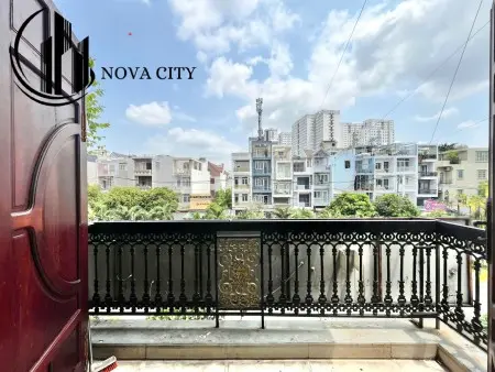 Cho Thuê Căn Hộ Ban Công Siêu Rộng Ngay Aeon Quận 8