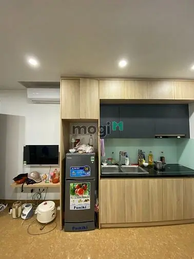 Cho Thuê Ccmn 2Ngủ 1Khách Trần Thái Tông *Full Đồ - Thang Máy - 11Tr*