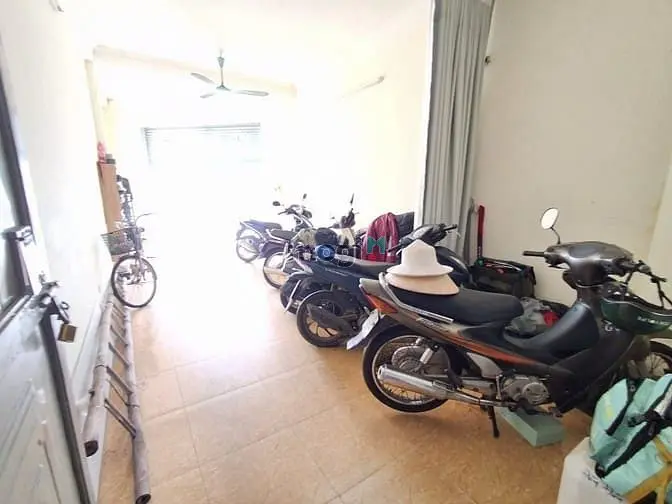 Mặt Phố Ngô Gia Tự - Long Biên – 72 M2 – 2 Tầng – Mt 6 M – Giá 20.1 Tỷ