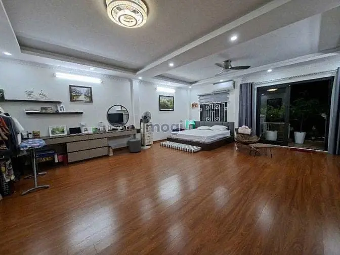 Biệt Thự Phố Chu Huy Mân – Long Biên – 143 M2 – 5 T – Mt 6.2 - Giá 28T