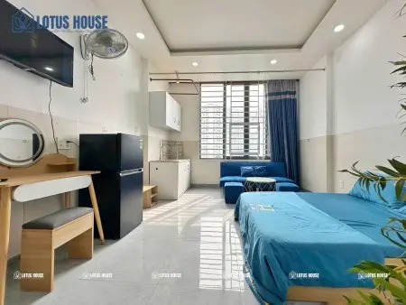 Cho Thuê Căn Hộ Studio Cửa Sổ Trời Rộng Full Nội Thất View Sân Thượng Khu Vực Trung Tâm