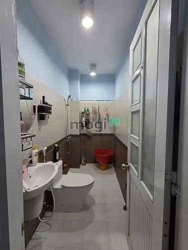 Chính Chủ Bán Nhà Bà Hạt Quận 10-Dt:35M2-1T3L-3Pn 3Wc-1Tỷ 895-Shr